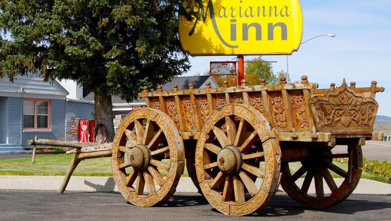 Marianna Inn แพงกวิทช์ ภายนอก รูปภาพ